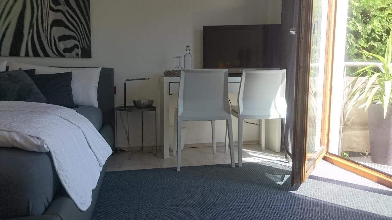 K82 Bnb & Hotel Kirchentellinsfurt Exteriör bild
